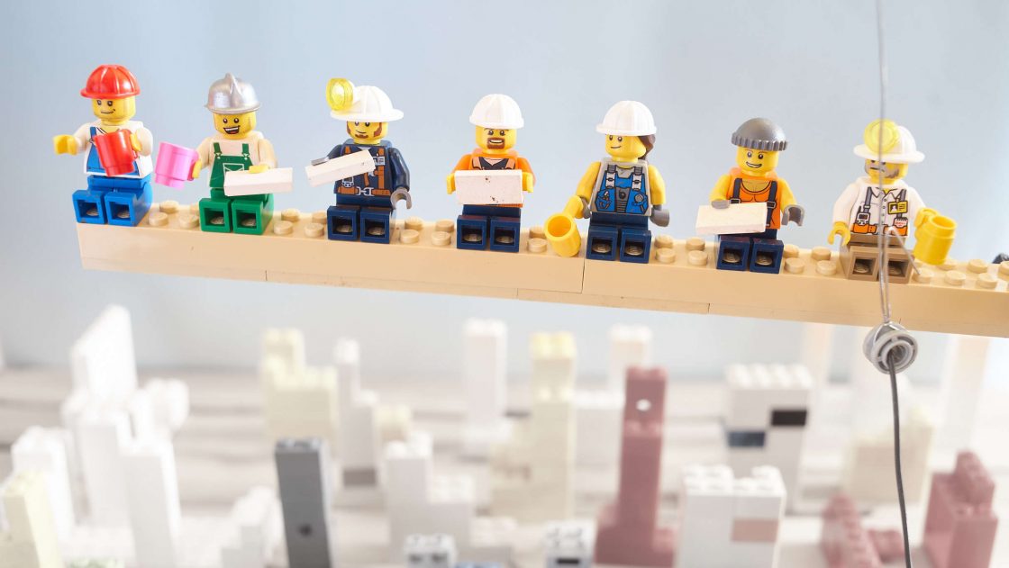 My version of the ‘Lunch atop a Skyscraper’ 1932 by Charles C. Ebbets during the construction of the Rockefeller Center at 260m above the ground. I used my sons’ Lego, adding a woman among the workers. MArcos Silverio Photographer